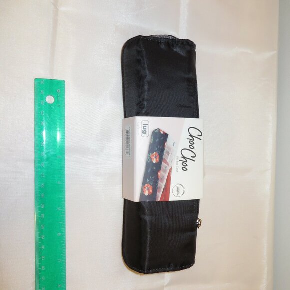 Lug Choo Choo Pill Organizer in Black BNWT - Picture 4 of 5